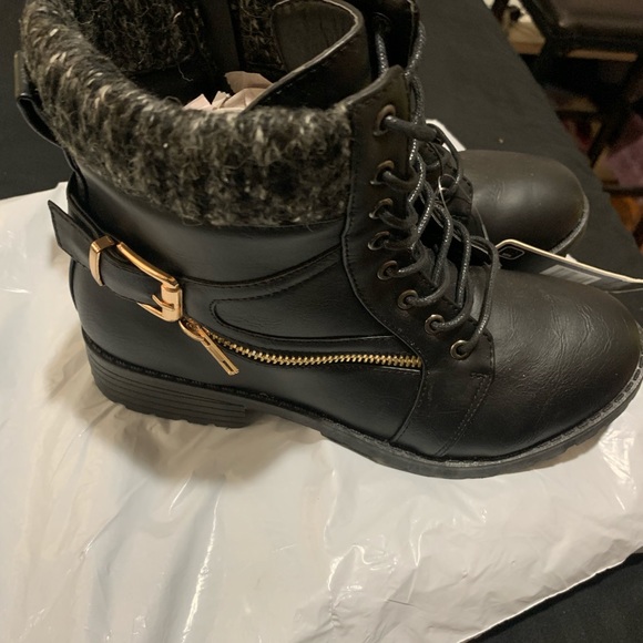 Girl Kid size 6 boots New - Picture 4 of 8